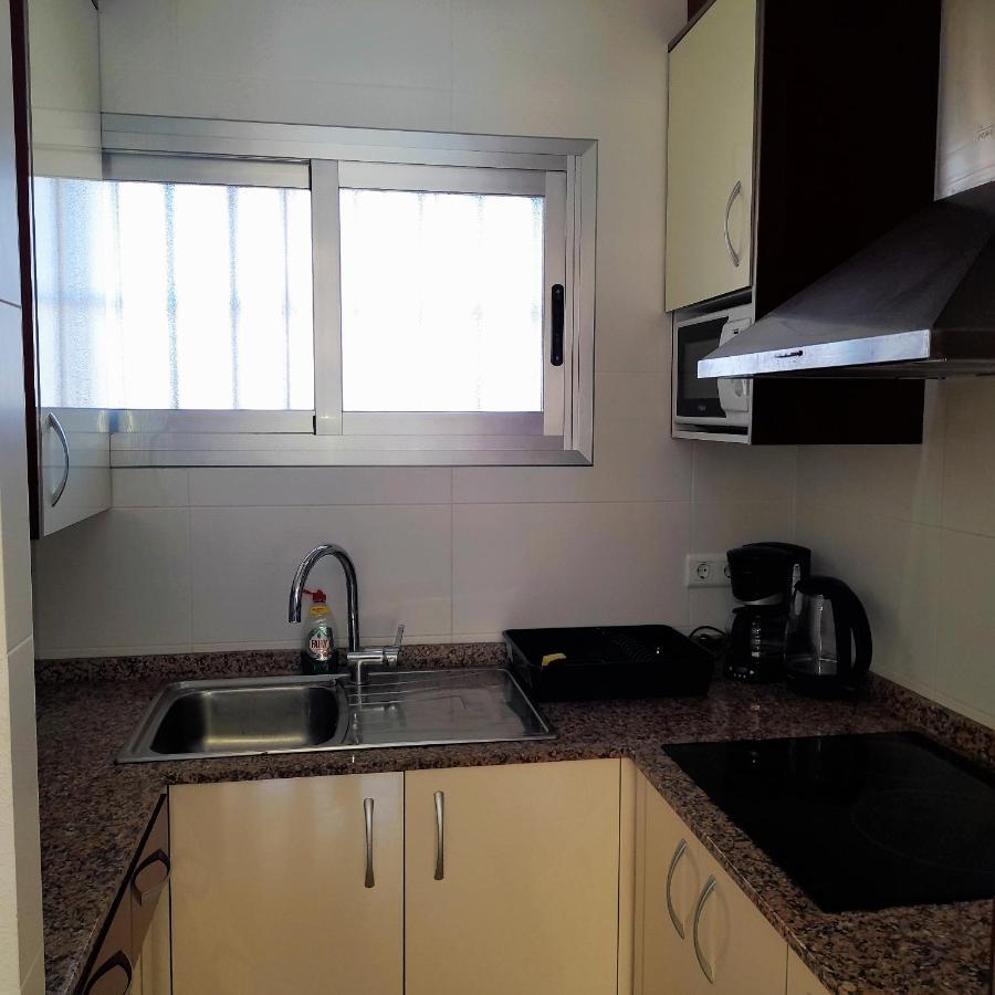 Glamour Alhambra Rincon De Loix Benidorm-sea View-free Parking, Wi-fi, Pool, New Air Conditioning Appartement *